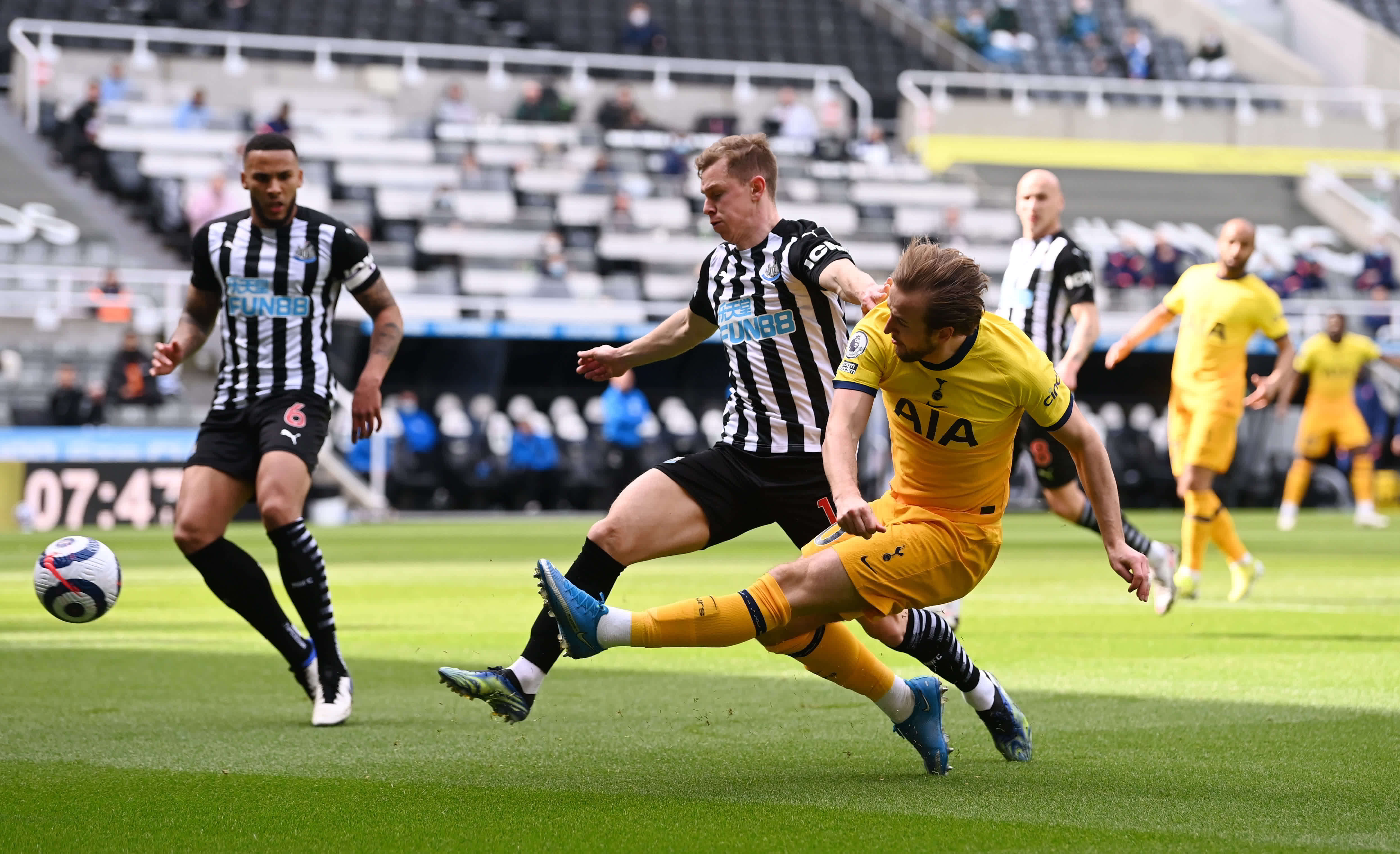 场迎战马洛 场迎战马洛